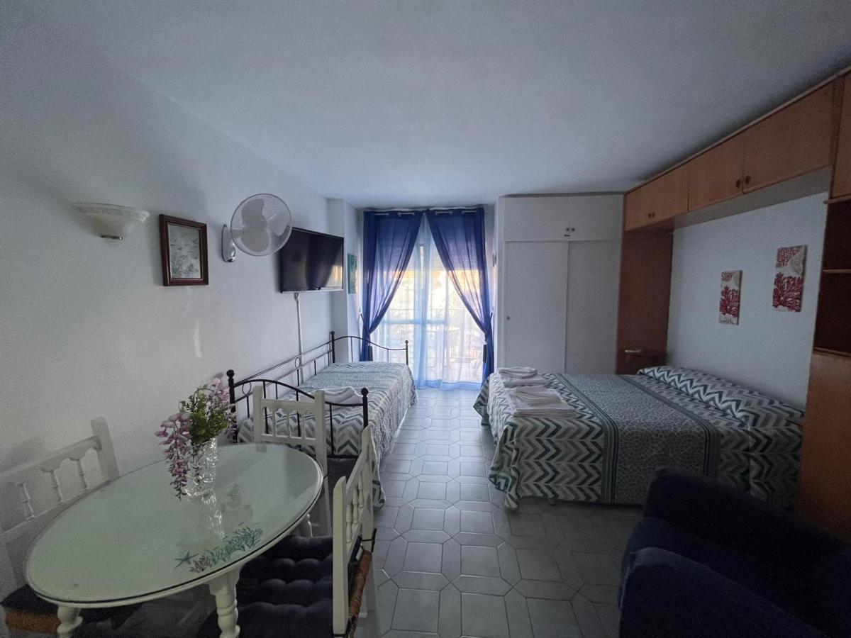 Minerva Holidays Estudio En Benalmadena Apartment Exterior photo